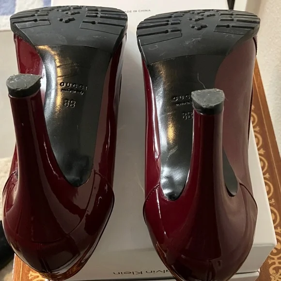 Gucci 8 Burgundy Patent Leather Heels Horsebit - Picture 8 of 11
